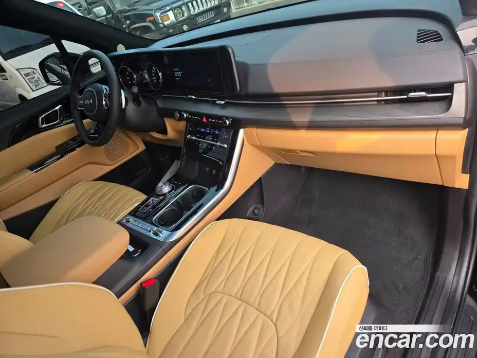 Kia Canival 2023 3.5 Автомат в Москве № 269407, фото 13