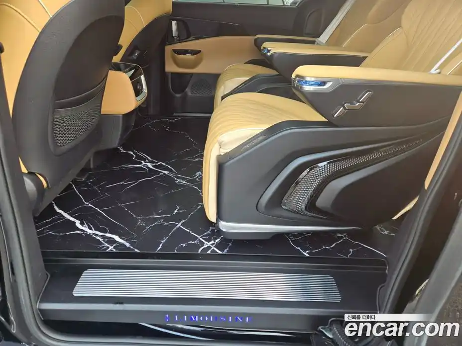 Kia Canival 2023 3.5 Автомат в Москве № 269407, фото 15