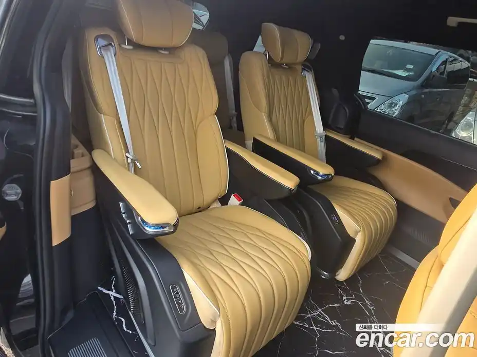 Kia Canival 2023 3.5 Автомат в Москве № 269407, фото 16