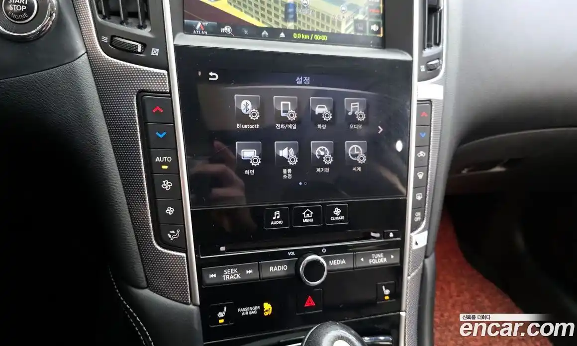 Infiniti Q50 2016 2.1 Автомат в Москве № 269702, фото 17