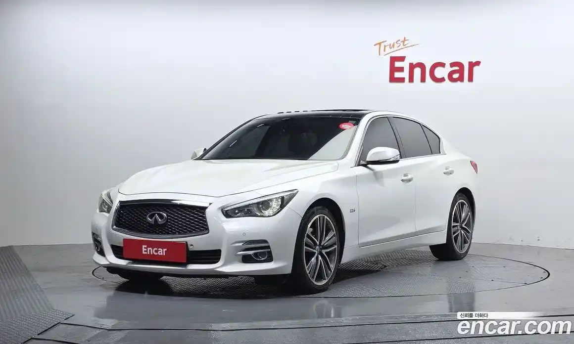 Infiniti Q50 2016 2.1 Автомат в Москве № 269702, фото 18