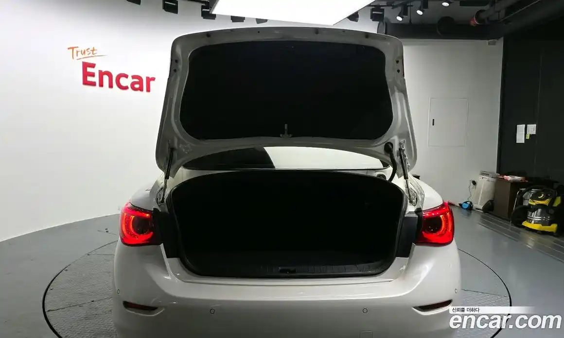 Infiniti Q50 2016 2.1 Автомат в Москве № 269702, фото 20