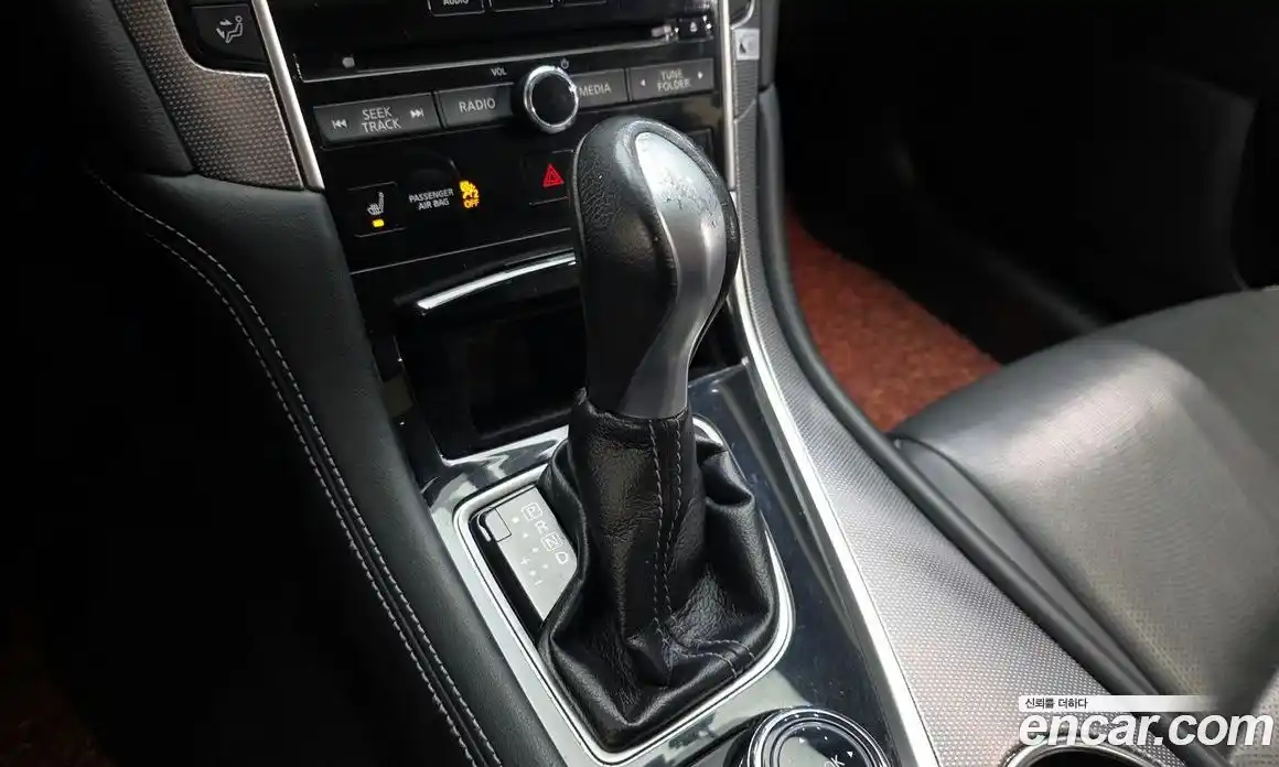 Infiniti Q50 2016 2.1 Автомат в Москве № 269702, фото 8