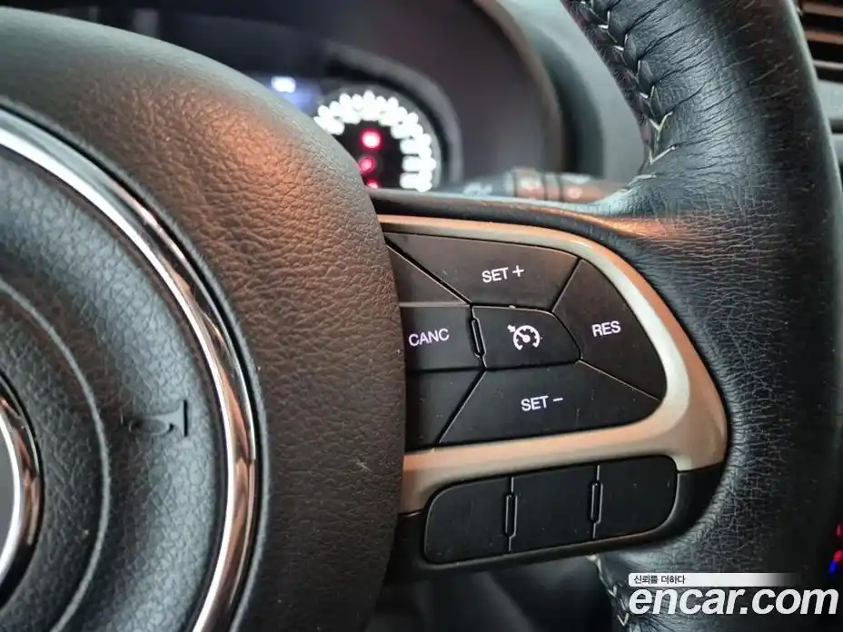 Jeep Renegade 2015 2.0 Автомат в Москве № 279163, фото 15