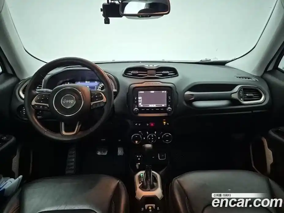 Jeep Renegade 2015 2.0 Автомат в Москве № 279163, фото 7