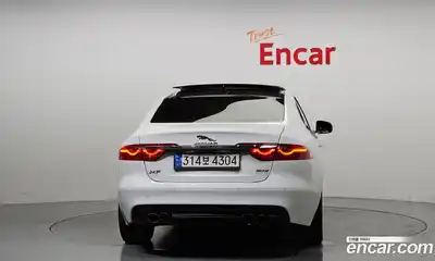 Jaguar XF 2017 2.0 Автомат в Москве № 283812, миниатюра 4