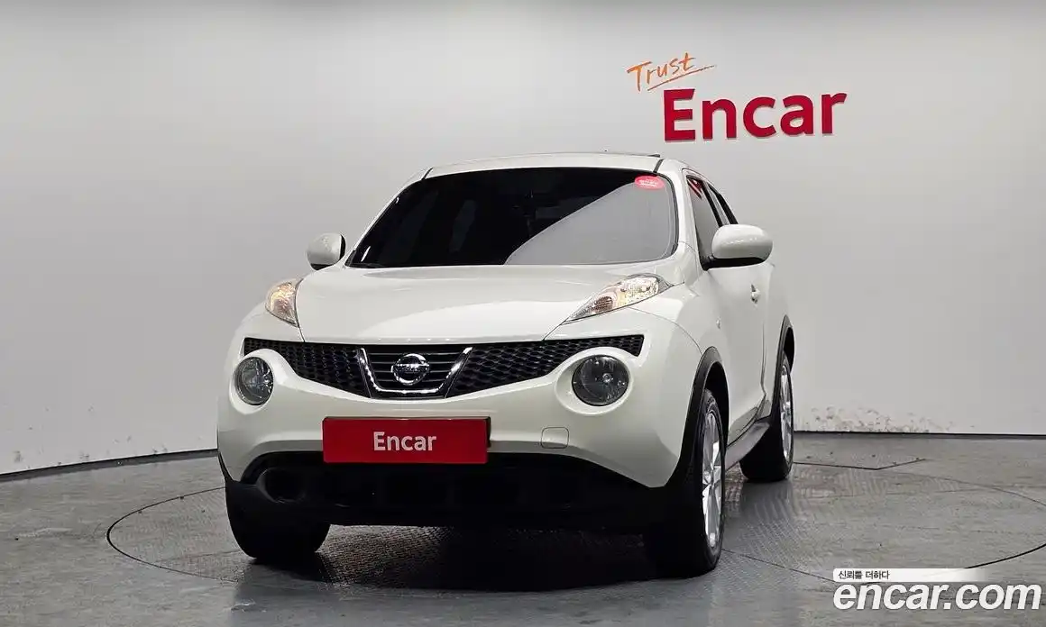 Nissan Juke 2014 1.6 Автомат в Москве № 284919, фото 11