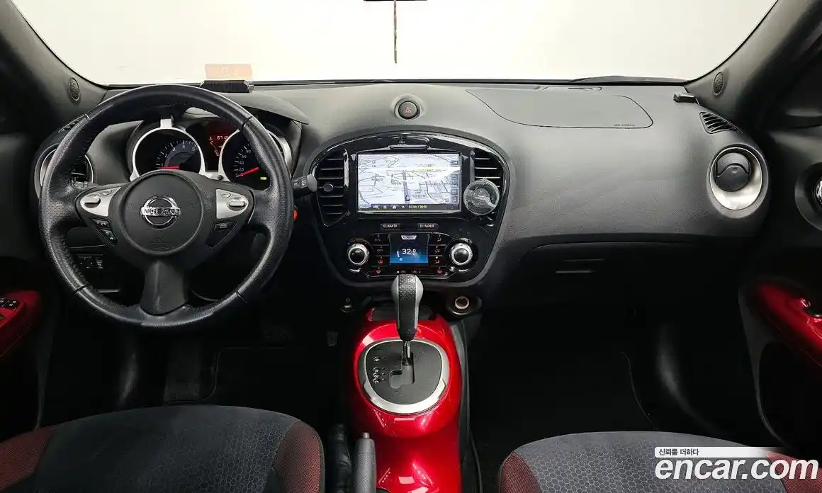 Nissan Juke 2014 1.6 Автомат в Москве № 284919, фото 13
