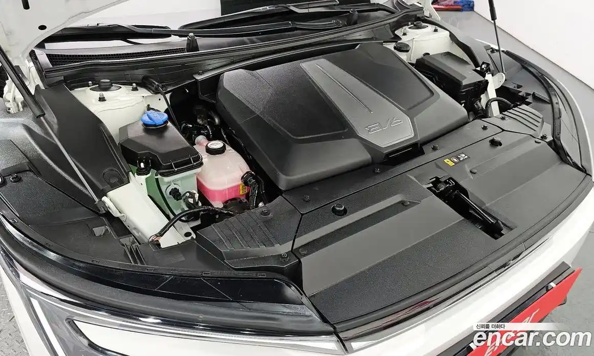 Kia EV6 2025 0.1 Автомат в Москве № 286505, фото 18