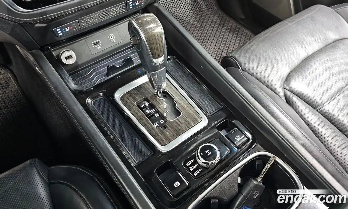 SsangYong Rexton 2018 2.2 Автомат в Москве № 29296, фото 14