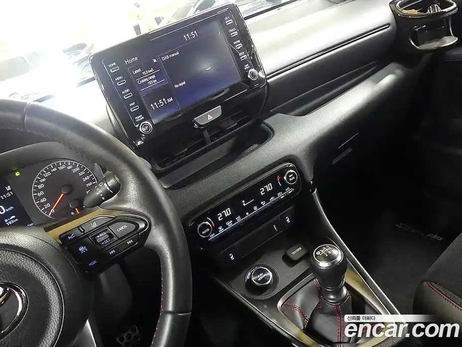 Toyota Yaris(Vitz) 2020 1.6 Механическая в Москве № 295030, фото 20