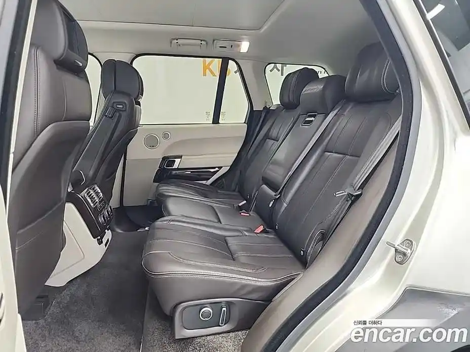 Land Rover Range-Rover 2016 5.0 Автомат в Москве № 298206, фото 12