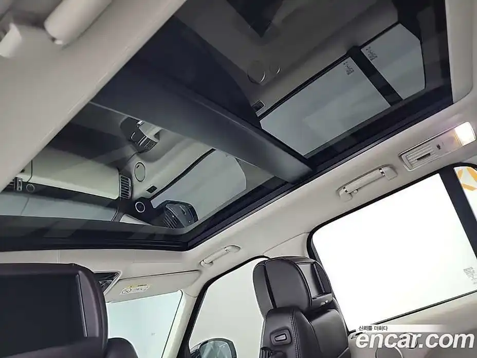 Land Rover Range-Rover 2016 5.0 Автомат в Москве № 298206, фото 16