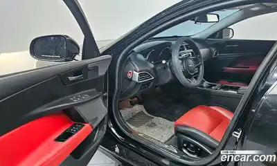 Jaguar XE 2016 2.0 Автомат в Москве № 304942, миниатюра 11