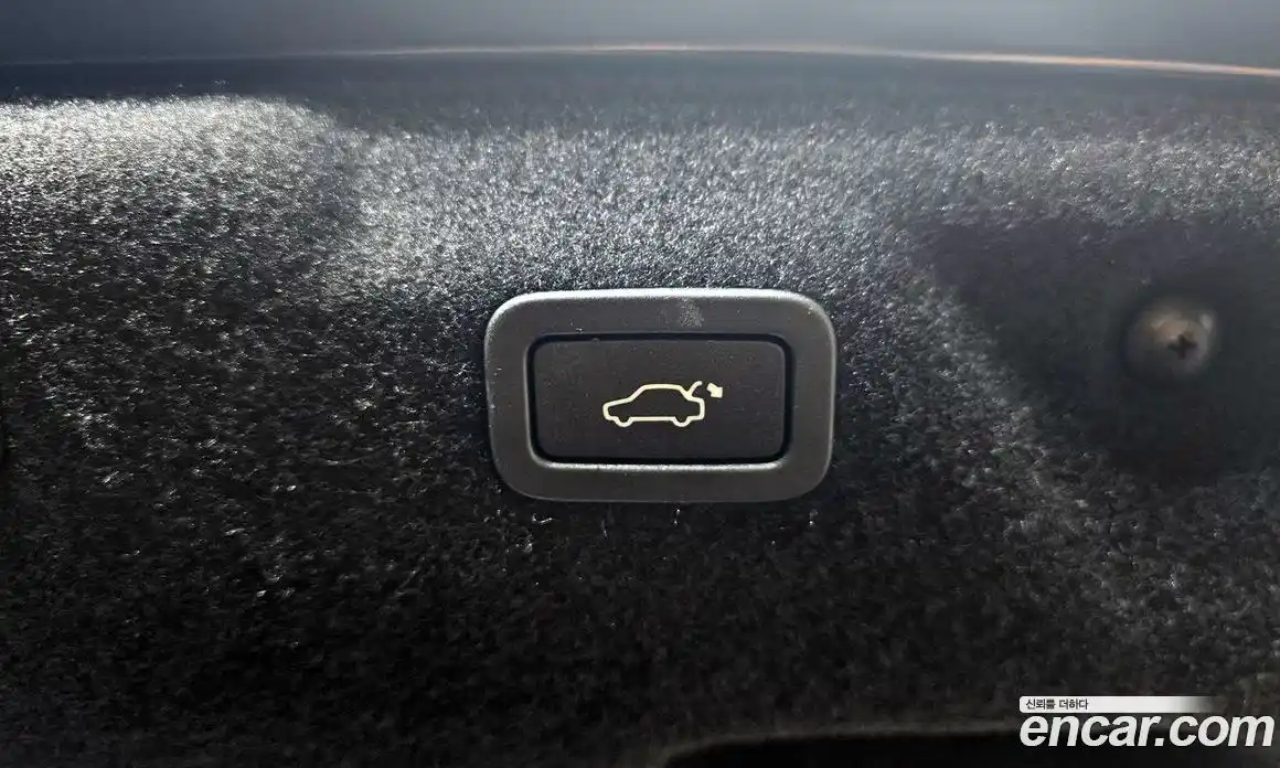 Jaguar XE 2016 2.0 Автомат в Москве № 304942, фото 20