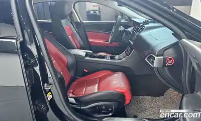 Jaguar XE 2016 2.0 Автомат в Москве № 304942, миниатюра 10