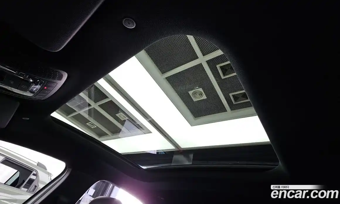 Mercedes-Benz A-Class 2023 2.0 Автомат в Москве № 307759, фото 17