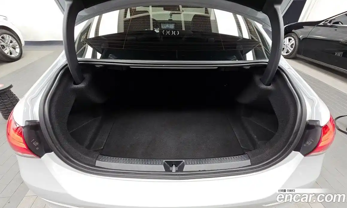 Mercedes-Benz A-Class 2023 2.0 Автомат в Москве № 307759, фото 20