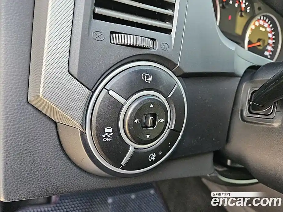 SsangYong Korando 2014 2.0 Автомат в Москве № 311054, фото 15