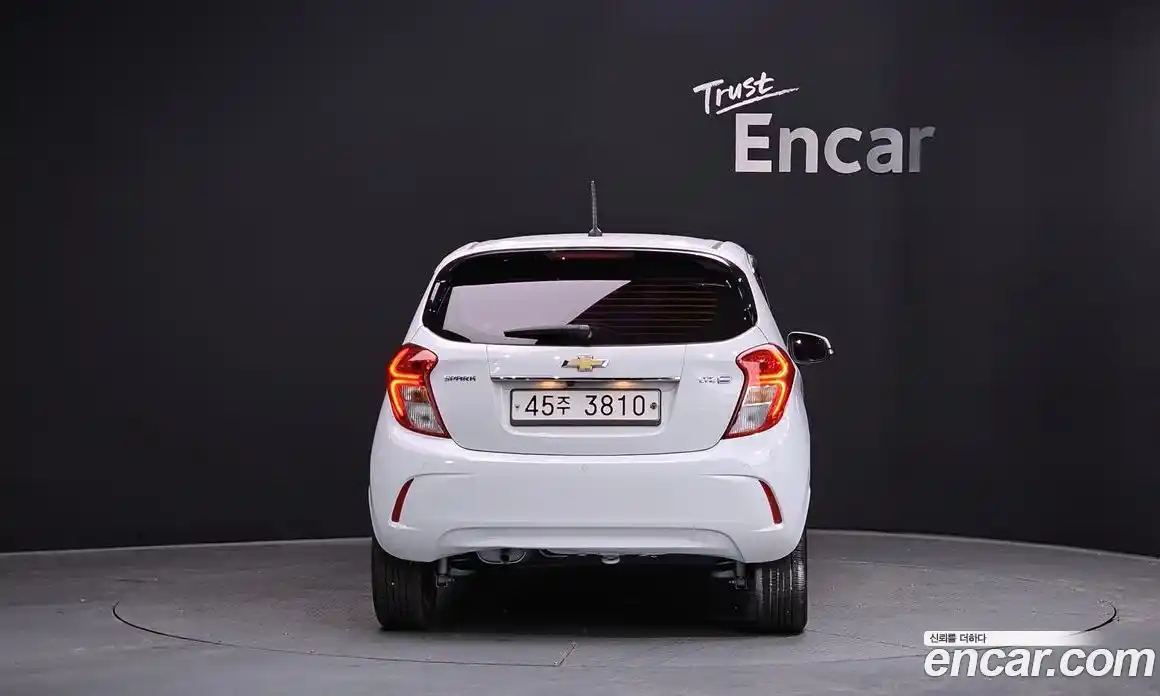 Chevrolet Spark 2016 1.0 Автомат в Москве № 315047, фото 16