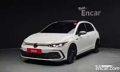 Volkswagen Golf, 2024