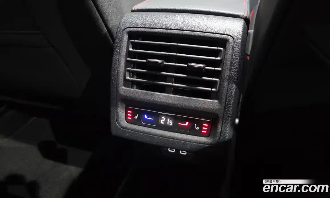 Volkswagen Golf 2024 2.0 Автомат в Москве № 317818, фото 19