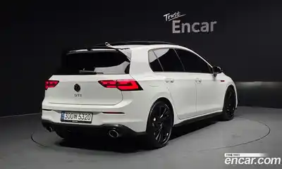 Volkswagen Golf 2024 2.0 Автомат в Москве № 317818, миниатюра 2