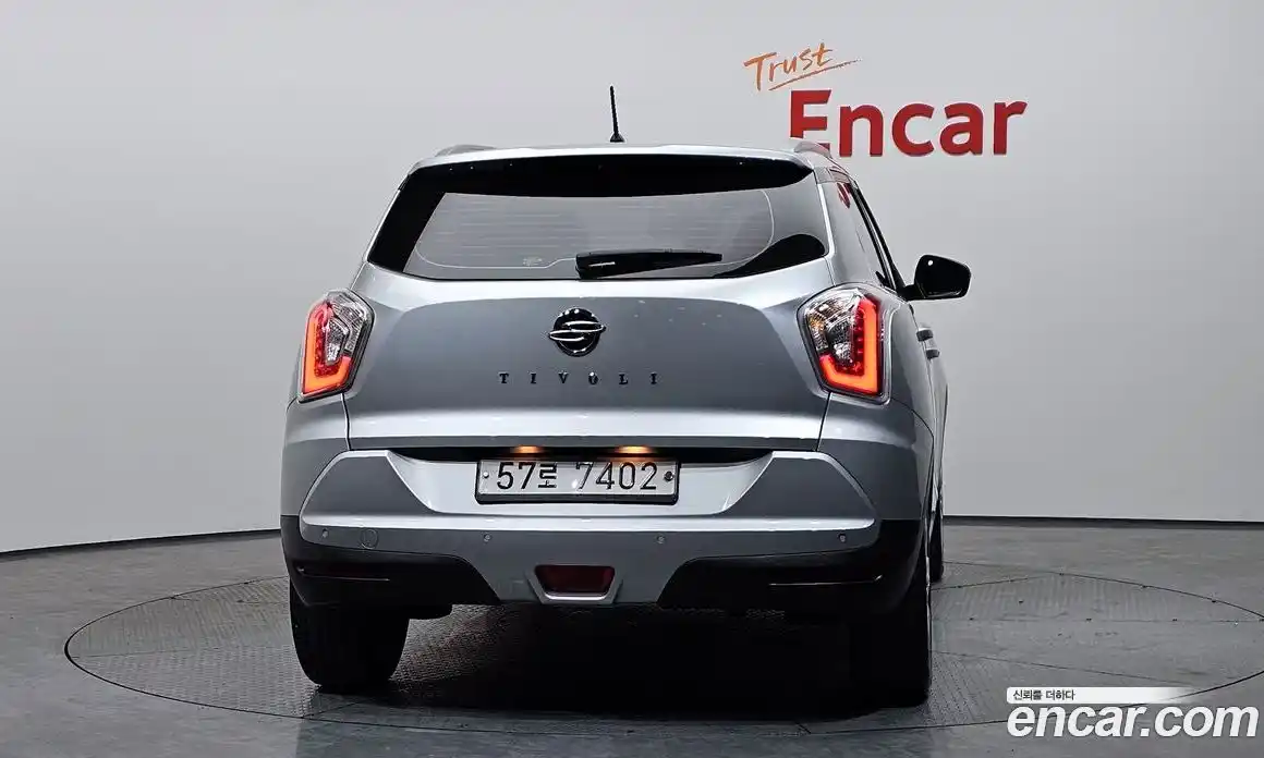 SsangYong TIBOLI 2015 1.6 Автомат в Москве № 324397, фото 12