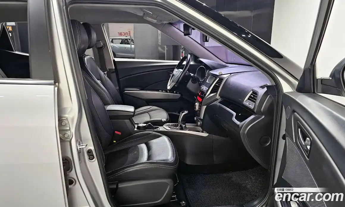 SsangYong TIBOLI 2015 1.6 Автомат в Москве № 324397, фото 14