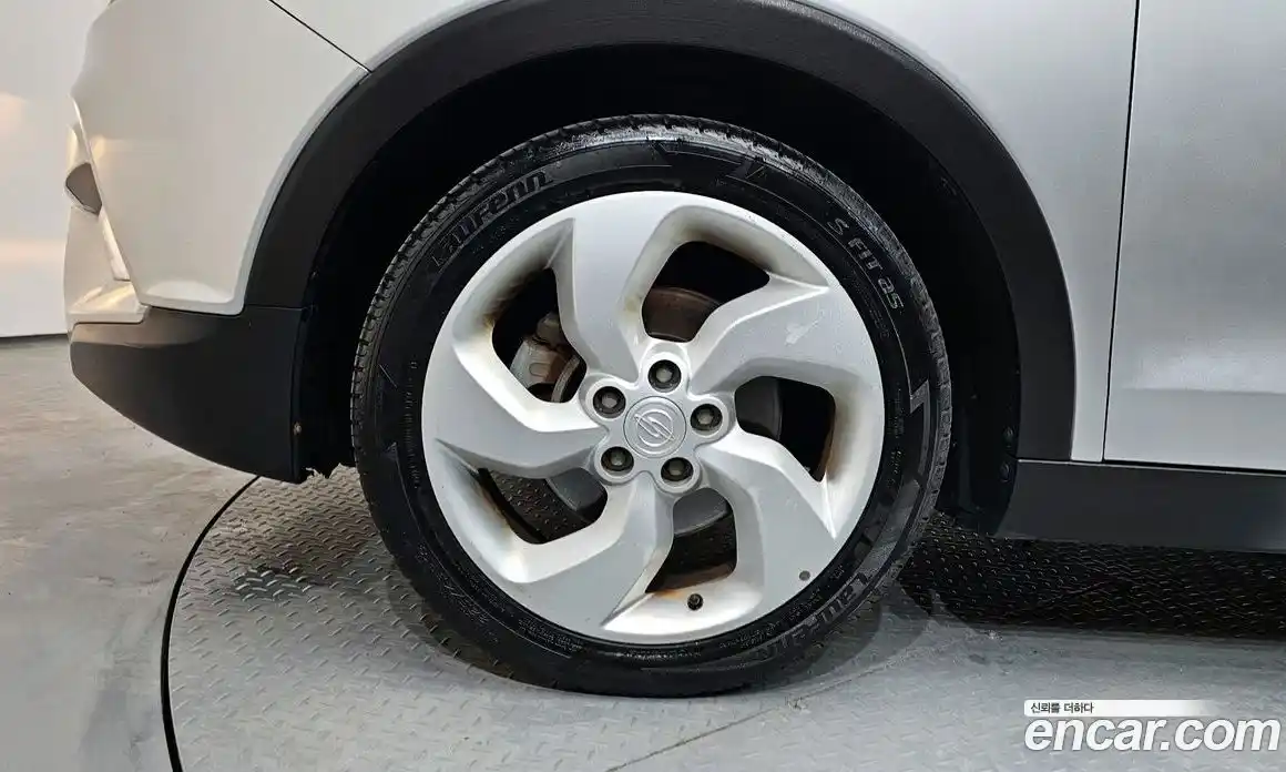 SsangYong TIBOLI 2015 1.6 Автомат в Москве № 324397, фото 16