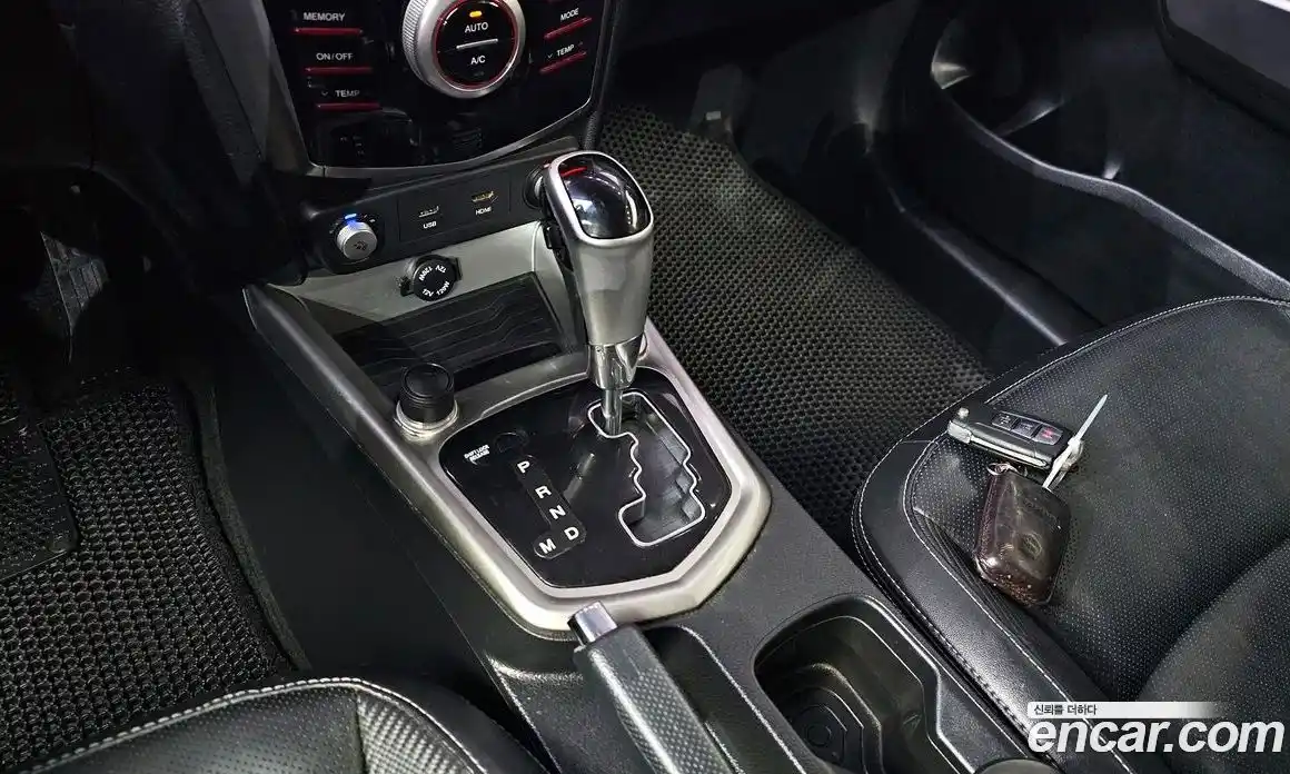 SsangYong TIBOLI 2015 1.6 Автомат в Москве № 324397, фото 3