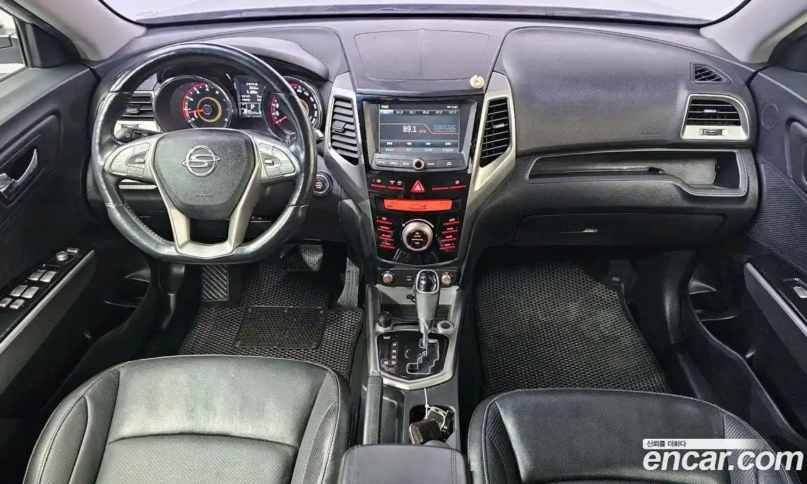 SsangYong TIBOLI 2015 1.6 Автомат в Москве № 324397, фото 8