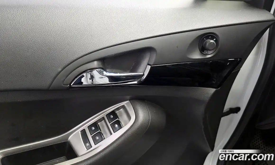 Chevrolet Orlando 2012 2.0 Автомат в Москве № 327656, фото 4