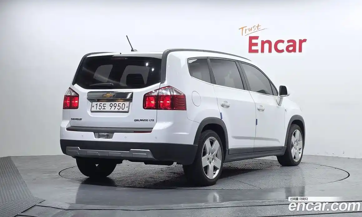 Chevrolet Orlando 2012 2.0 Автомат в Москве № 327656, фото 9