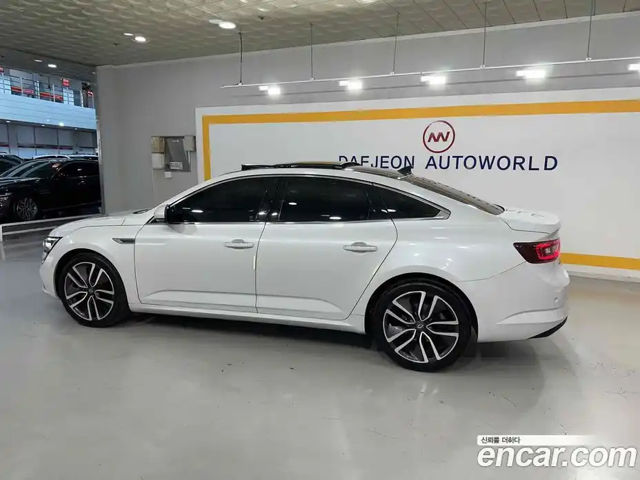 Renault SM6 2017 1.6 Автомат в Москве № 333775, фото 15