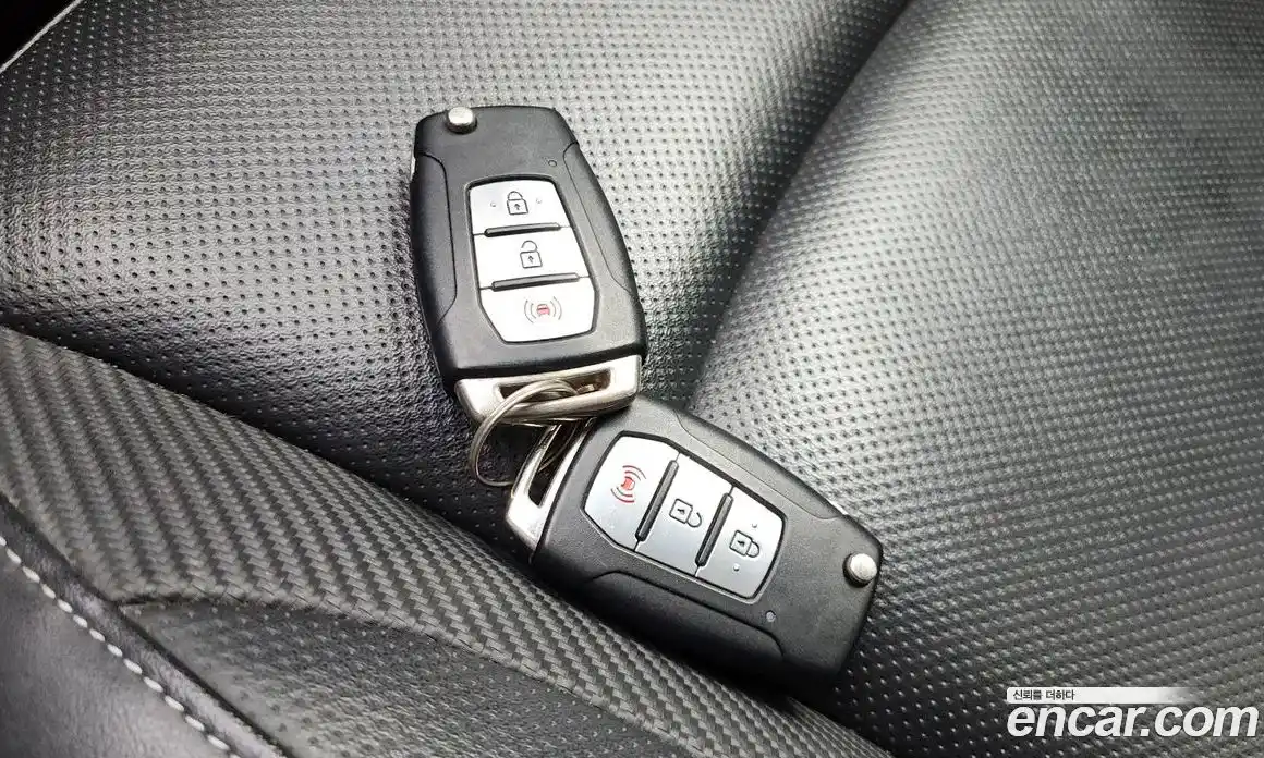 SsangYong TIBOLI 2015 1.6 Автомат в Москве № 33424, фото 4