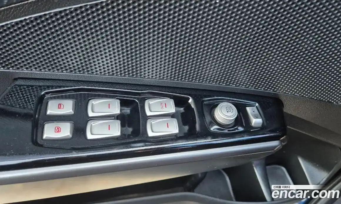 SsangYong TIBOLI 2019 1.6 Автомат в Москве № 34062, фото 13