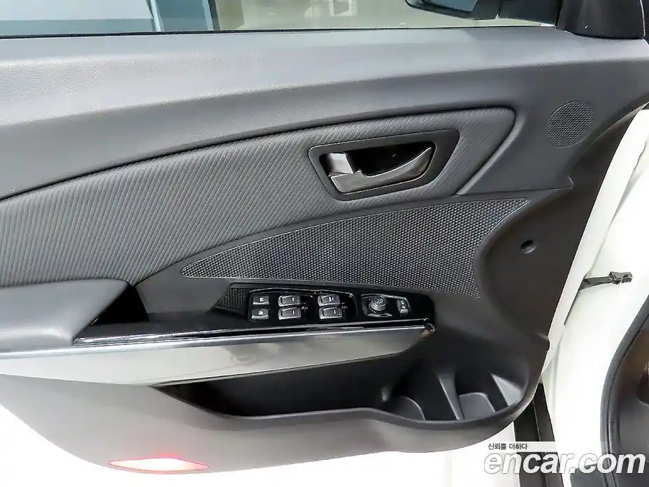 SsangYong TIBOLI 2021 1.5 Автомат в Москве № 35431, фото 14