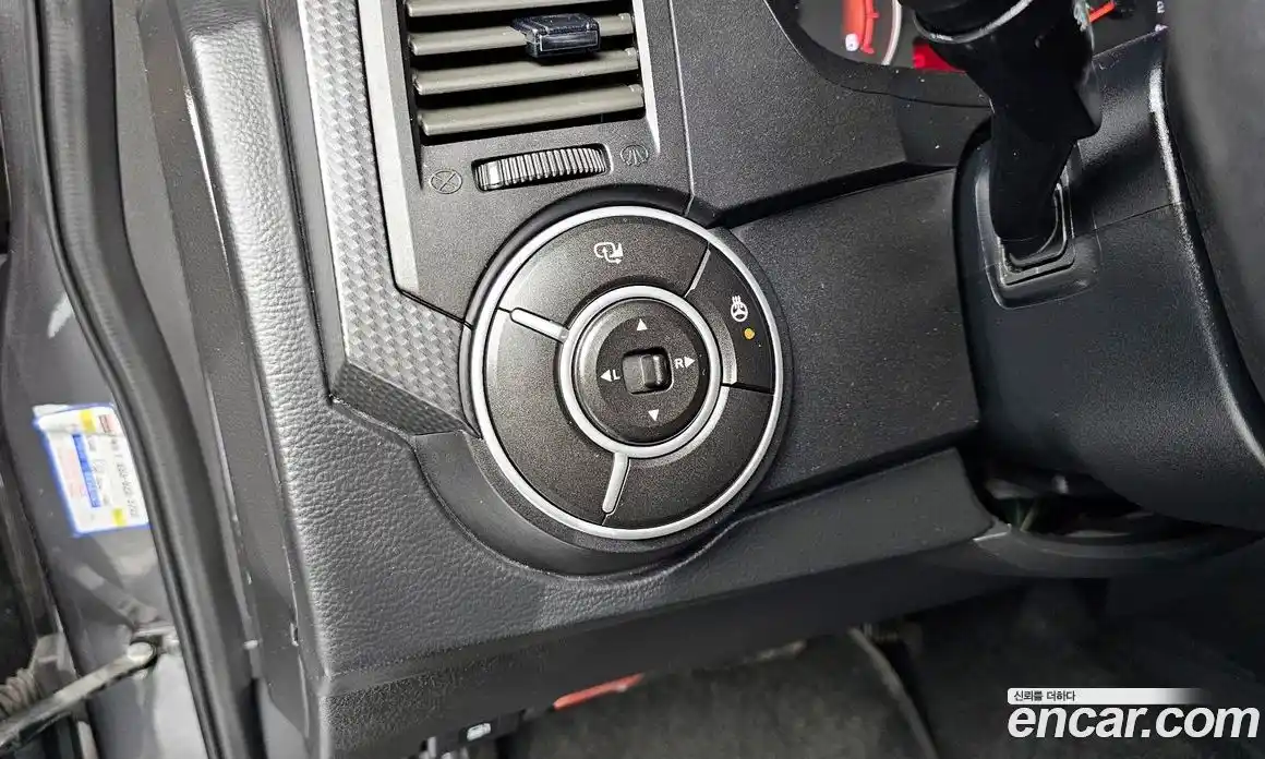 SsangYong Korando 2015 2.0 Автомат в Москве № 36003, фото 15