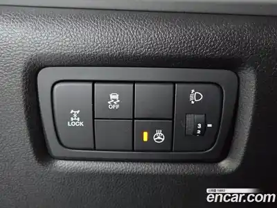 SsangYong Korando 2016 2.2 Автомат в Москве № 369918, миниатюра 12