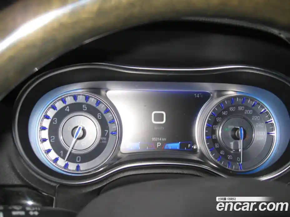 Chrysler 300C 2016 3.6 Автомат в Москве № 379114, фото 8