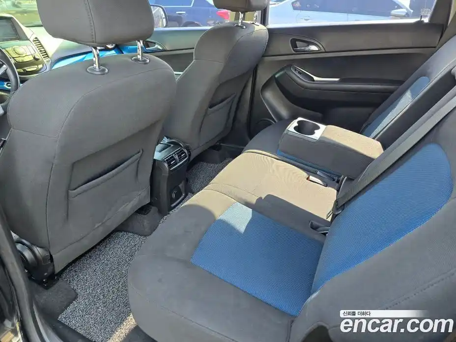 Chevrolet Orlando 2013 2.0 Автомат в Москве № 37990, фото 15