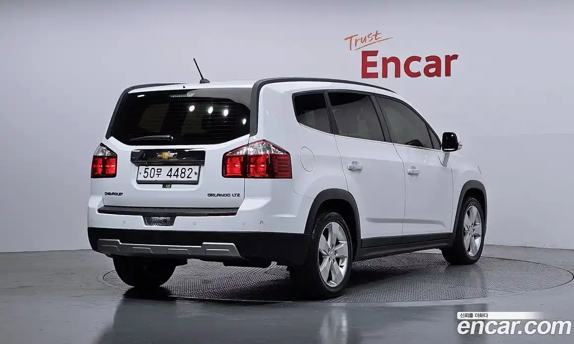 Chevrolet Orlando 2014 2.0 Автомат в Москве № 38177, фото 4