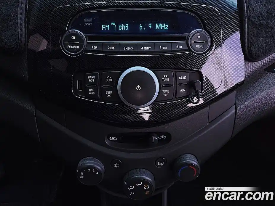 Chevrolet Spark 2012 1.0 Автомат в Москве № 412014, фото 13