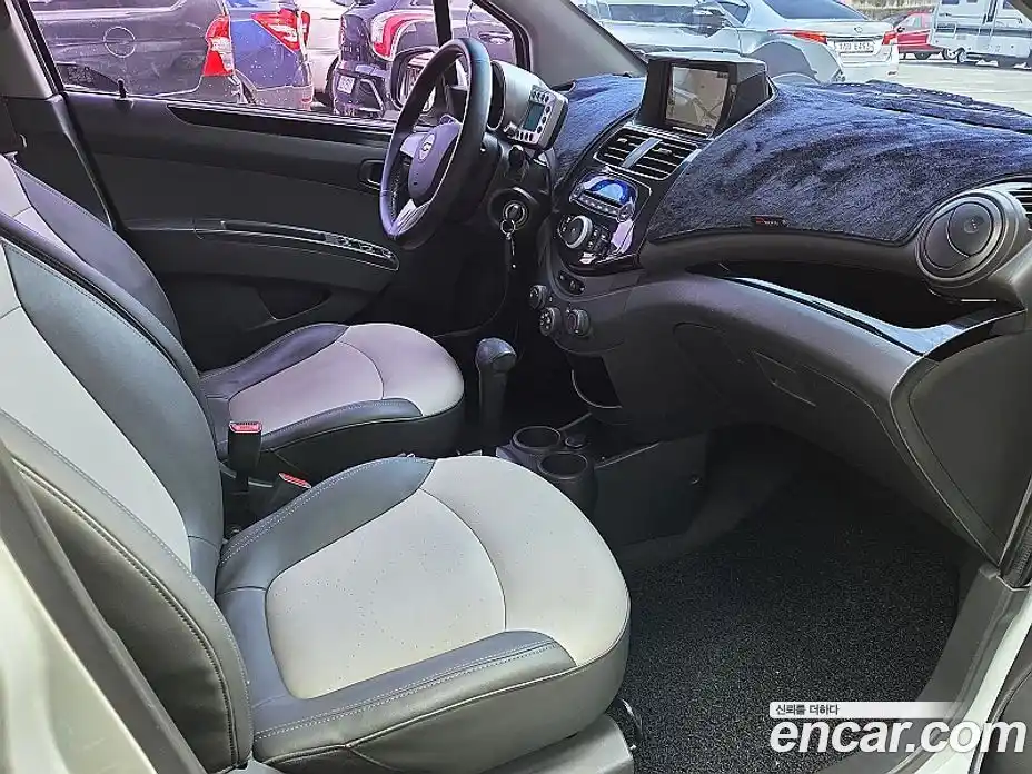 Chevrolet Spark 2012 1.0 Автомат в Москве № 412014, фото 9