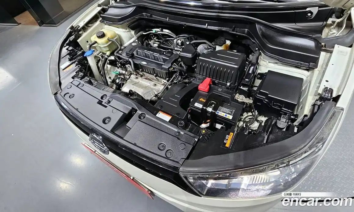 SsangYong TIBOLI 2015 1.6 Автомат в Москве № 420976, фото 6