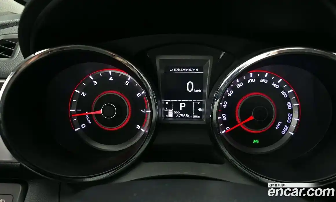 SsangYong TIBOLI 2015 1.6 Автомат в Москве № 420976, фото 8