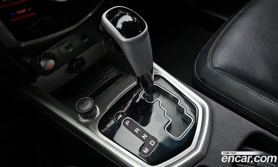 SsangYong TIBOLI 2015 1.6 Автомат в Москве № 420976, фото 9