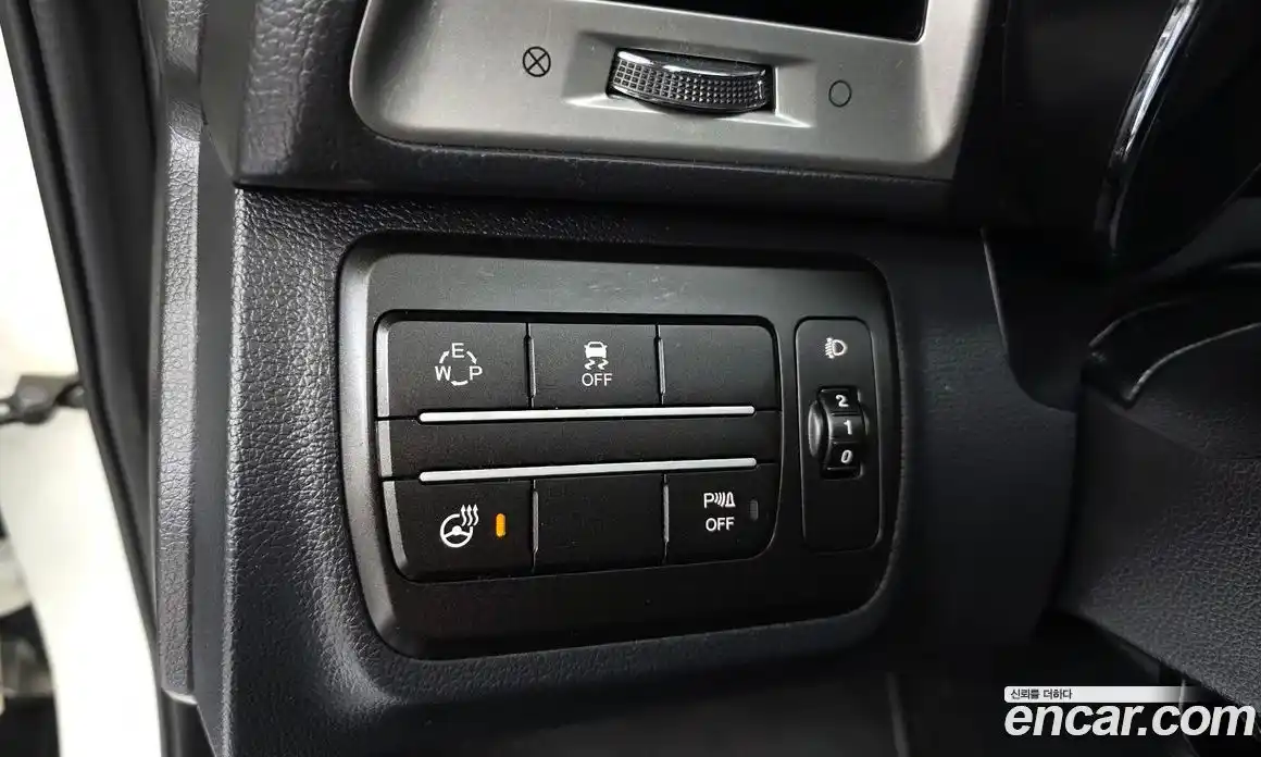 SsangYong TIBOLI 2016 1.6 Автомат в Москве № 421438, фото 15