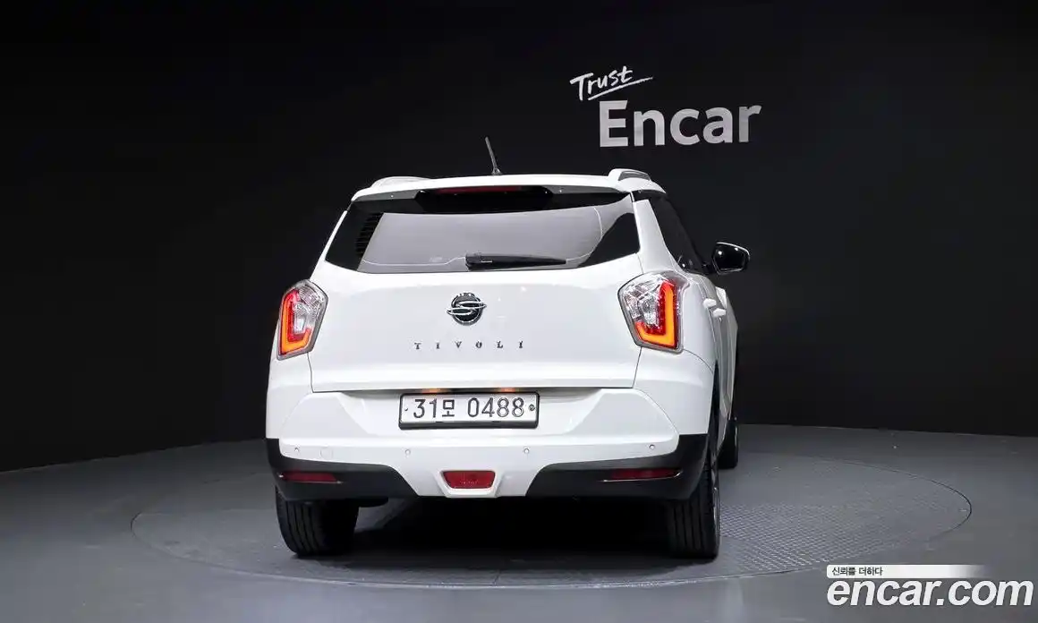 SsangYong TIBOLI 2016 1.6 Автомат в Москве № 421438, фото 4